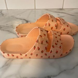 Freedom Moses “Jilly Box” Sandals